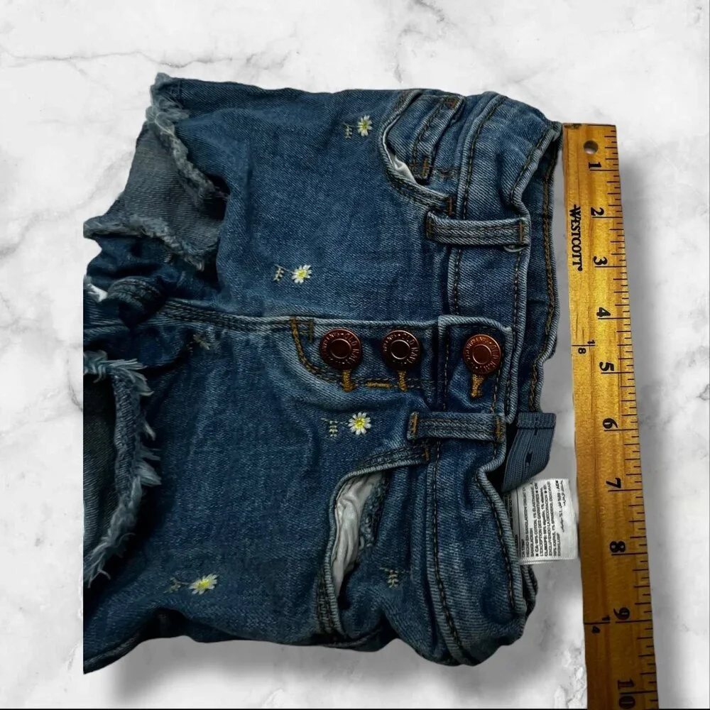 Old Navy Toddler Girls 4T Adjustable Denim Daisy-Embroidered Frayed Hem Shorts‎